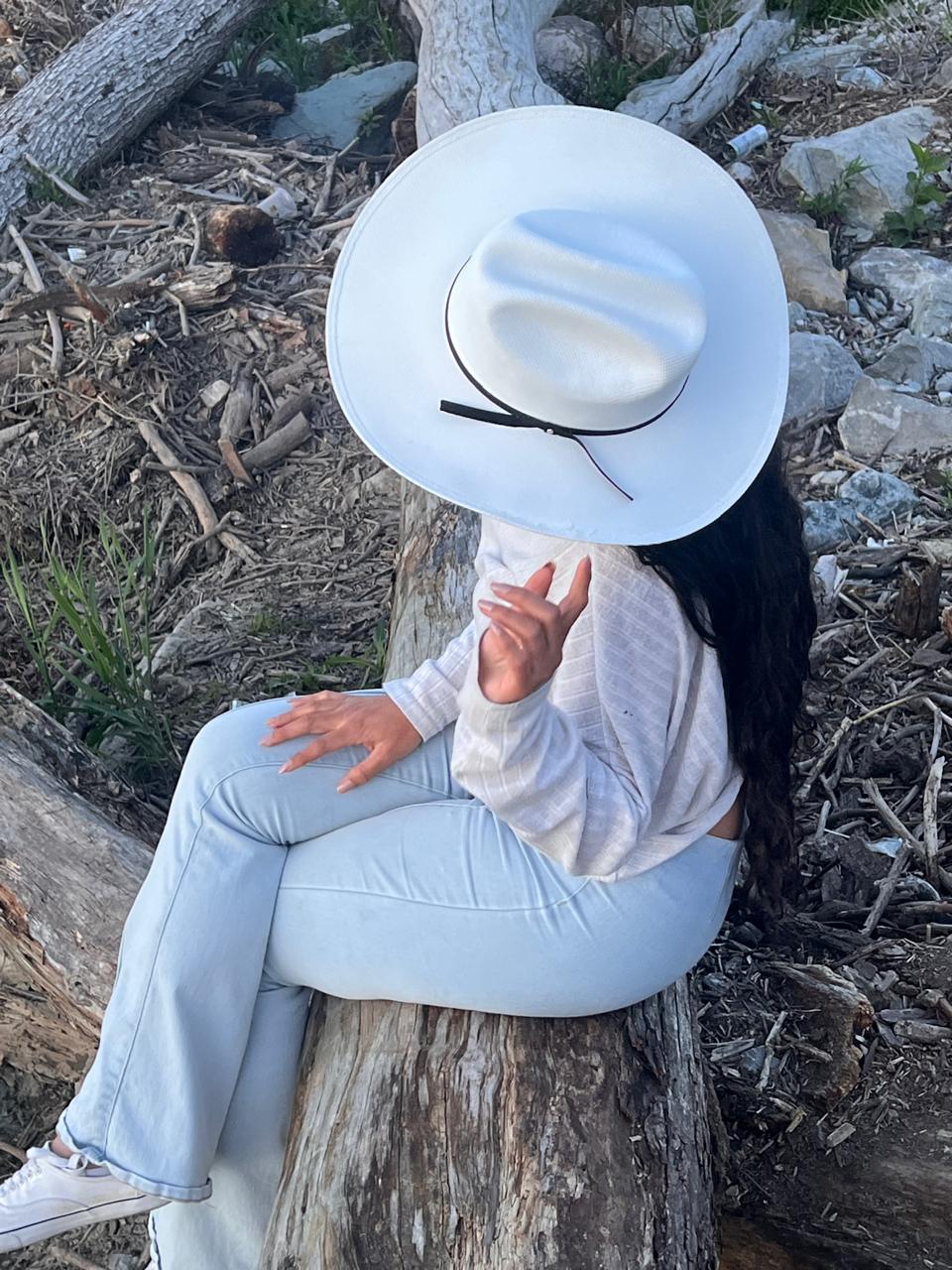 PREMIUM WHITE CANVAS WESTERN COWBOY HAT – IMPORTED FROM ECUADOR