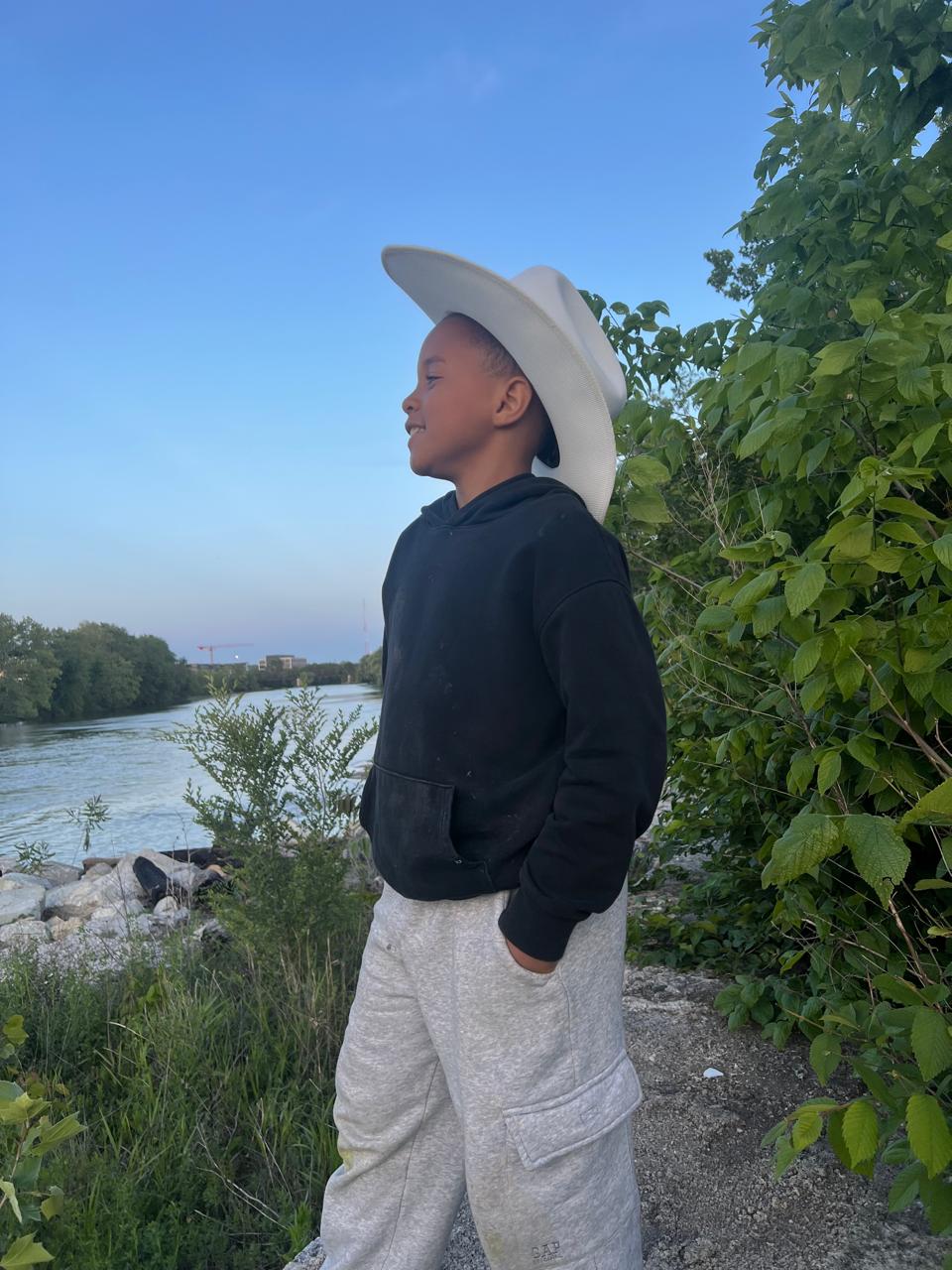 PREMIUM WHITE CANVAS WESTERN COWBOY HAT – IMPORTED FROM ECUADOR